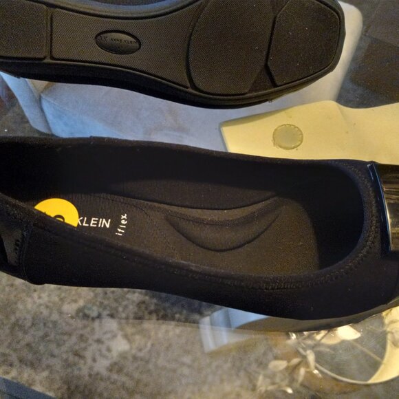 Anne Klein patent leather flats style shoe size 9 - Picture 6 of 6